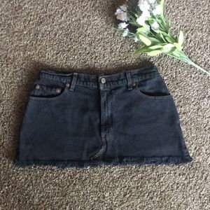 Levi’s Black denim skirt